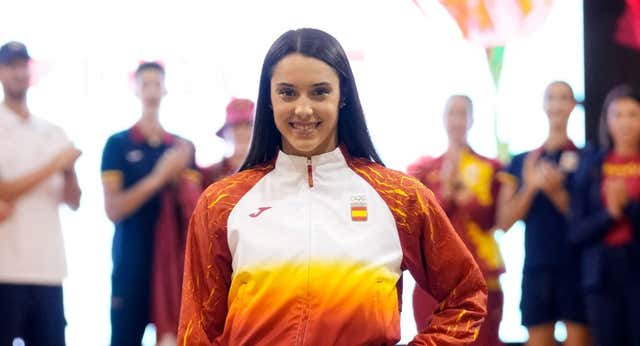 España presenta su uniforme para los Juegos Olímpicos