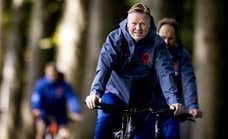 Koeman atiza al Barça por la trágica baja de De Jong: «Corrieron riesgos y ahora pagamos las consecuencias»