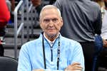 Jerry West, logo de la NBA y leyenda de la liga, fallece a los 86 años