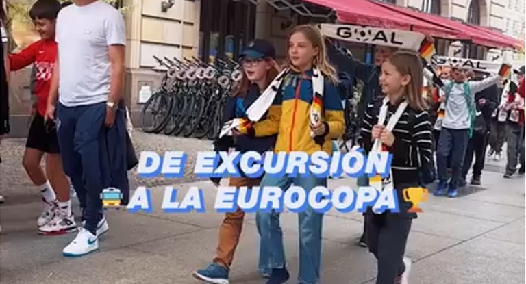 Esta clase ya anima a su selección durante su excursión por las calles de Berlín.
