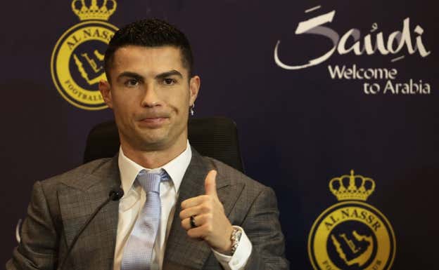 Cristiano Ronaldo, durante su presentación como jugador del Al-Nassr.  ARCHIVO