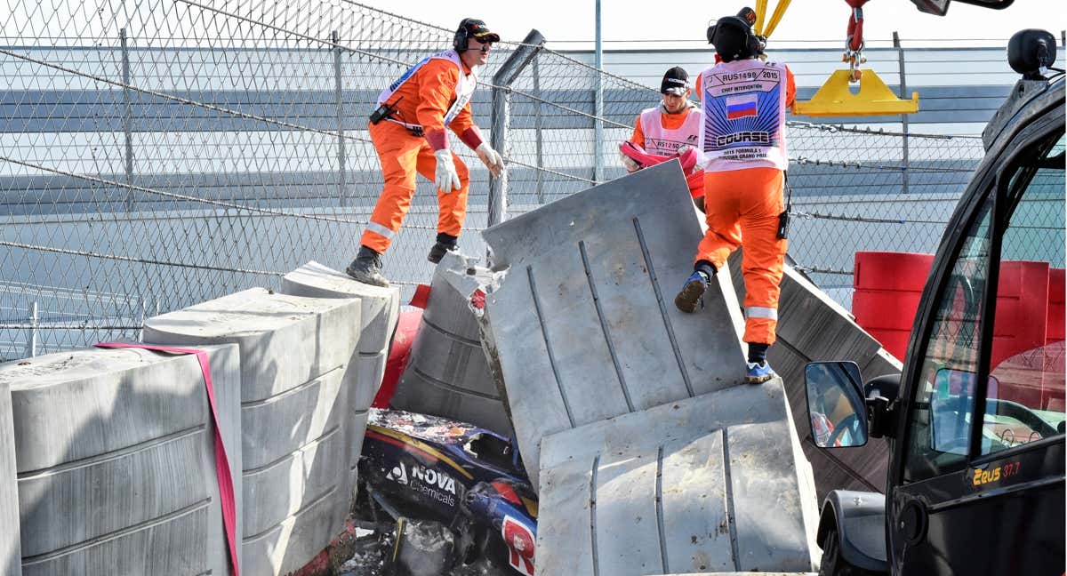 Carlos Sainz, en las barreras en Rusia 2015.