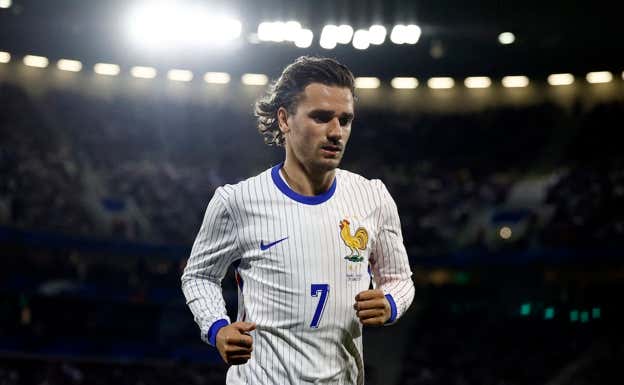 Antoine Griezmann durante un partido con Francia. REUTERS