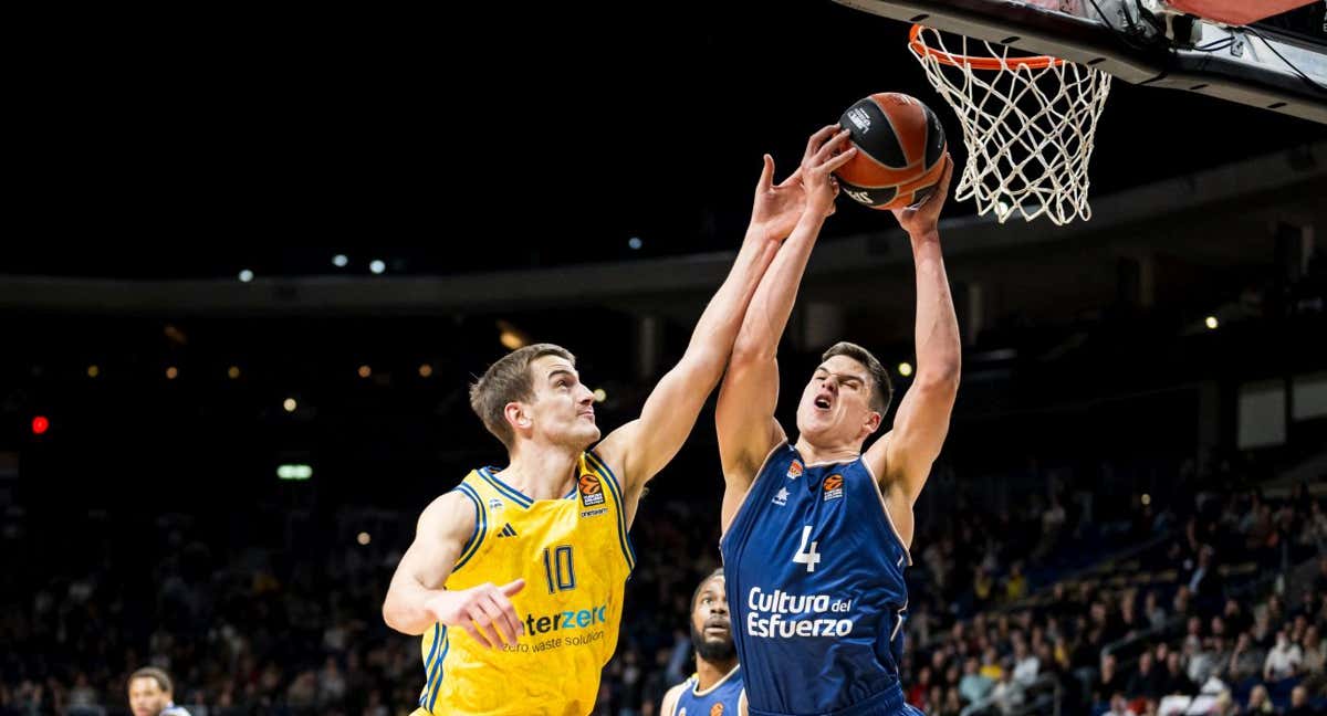 Una jugada del duelo entre ALBA Berlín y Valencia Basket. /GETTY IMAGES