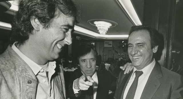 El Fary sigue vivo en el hotel de la Selección a la hora de las cañas