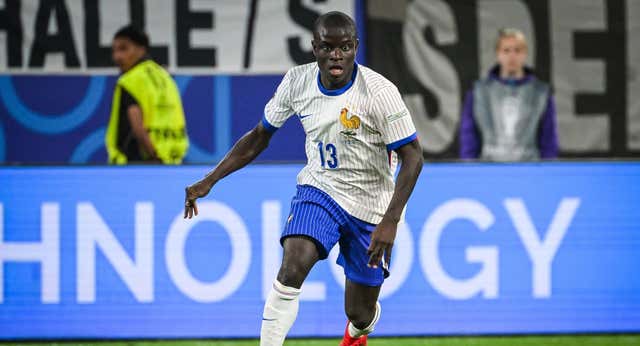 Fuera caretas, Kanté está mejor que nadie en Francia y lleva dos MVP: «Está radiante»