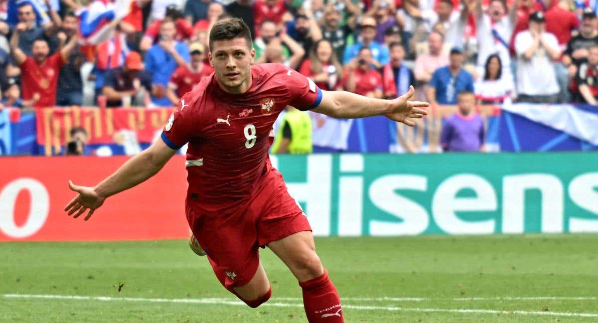 Jovic celebra su gol marcado ante Eslovenia./AFP