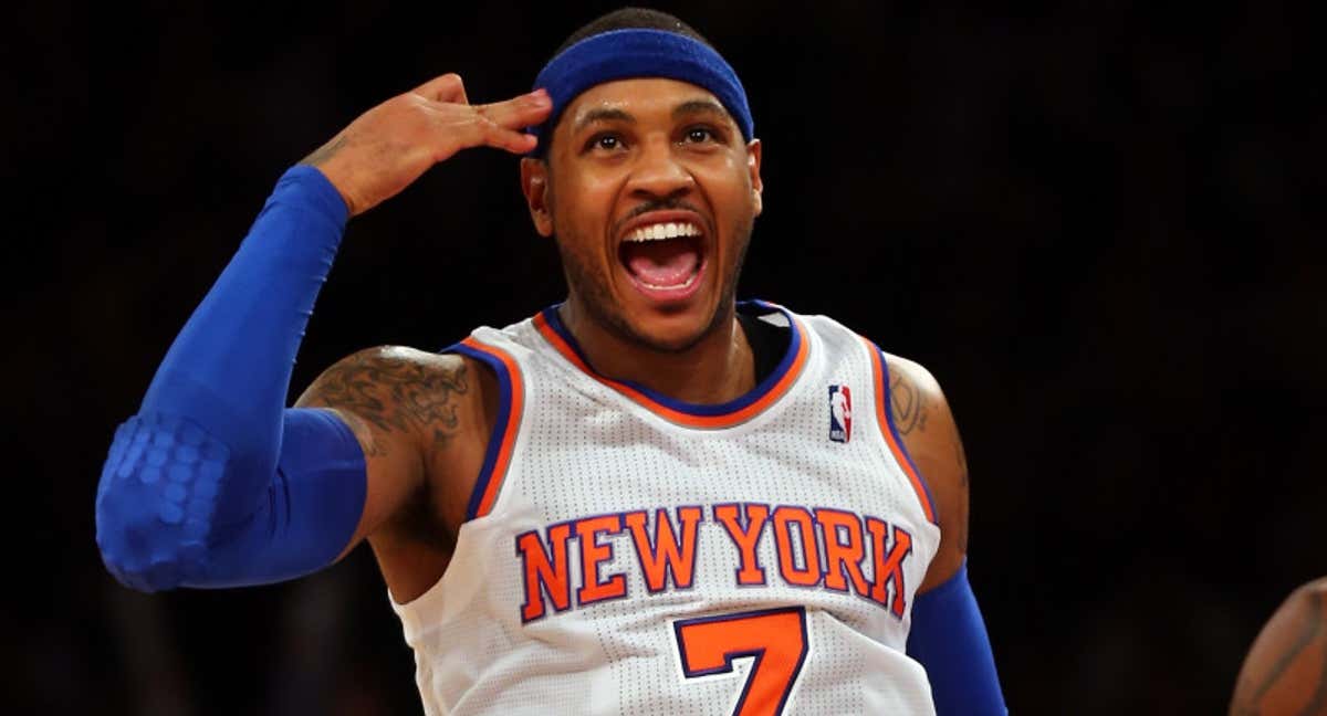 Carmelo Anthony haciendo el three to the dome después de meter un triple