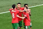 Portugal está en octavos tras un trabajo coral y con un Cristiano de leyenda
