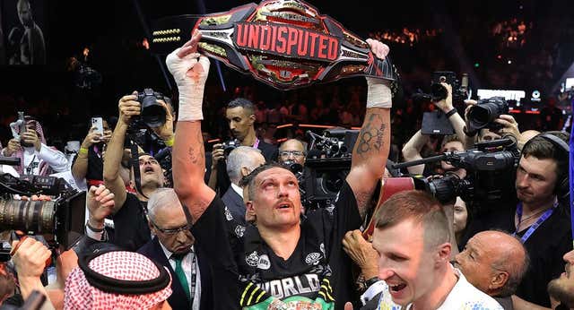 Usyk deja de ser indiscutido tras 38 días: «Es mi regalo para Dubois y Joshua»