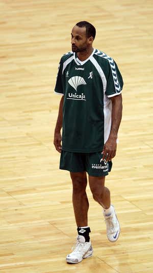 Stephane Risacher. Salvador Salas