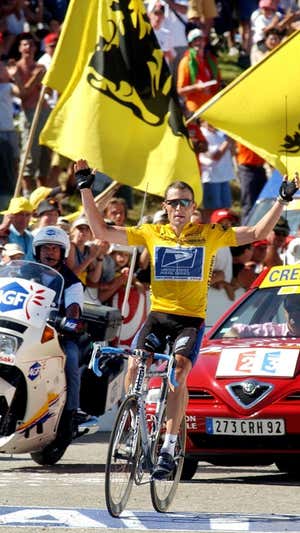 Lance Armstrong ganó en Plateau de Beille hasta en dos ocasiones. Más tarde supimos cómo. EFE
