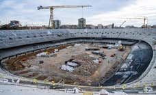 La miniciudad del Camp Nou tiene 1.200 habitantes, una rutina y la tradición de los viernes: «Vienen por las tardes y beben mucha cerveza»