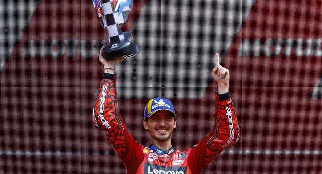 Assen se confirma como territorio de un Bagnaia que aprieta al líder Martín