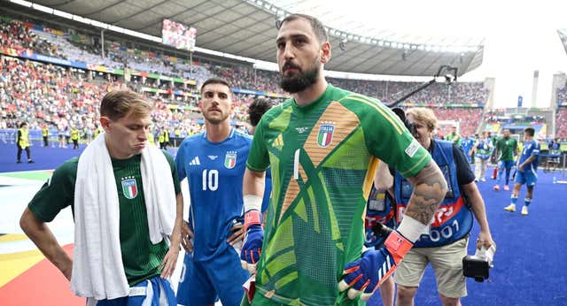 Detrás del desastre de Italia aparece una ‘Ley Beckham’ que ya tachó Meloni: «No van a florecer Messi, Mbappé…»