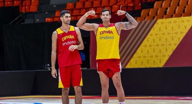 España saca músculo y Llull ‘vacila’ a la prensa por una maldición: «Sois más vosotros los encargados de recordárnoslo»