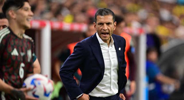 México estalla contra Jimmy Lozano: “No hay que experimentar con burgueses que leen a Balagué y se creen Guardiola”