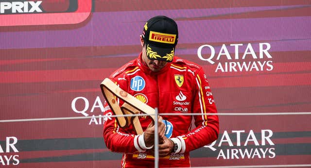 El último podio de Carlos Sainz viene con premonición en medio de las dudas sobre su futuro