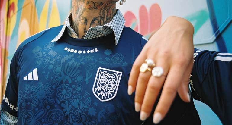 La camiseta de Relevo.