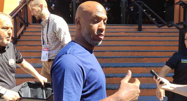 Chauncey Billups, un campeón NBA de incógnito en La Fonteta y rendido a España: “Estoy deseando verlos”