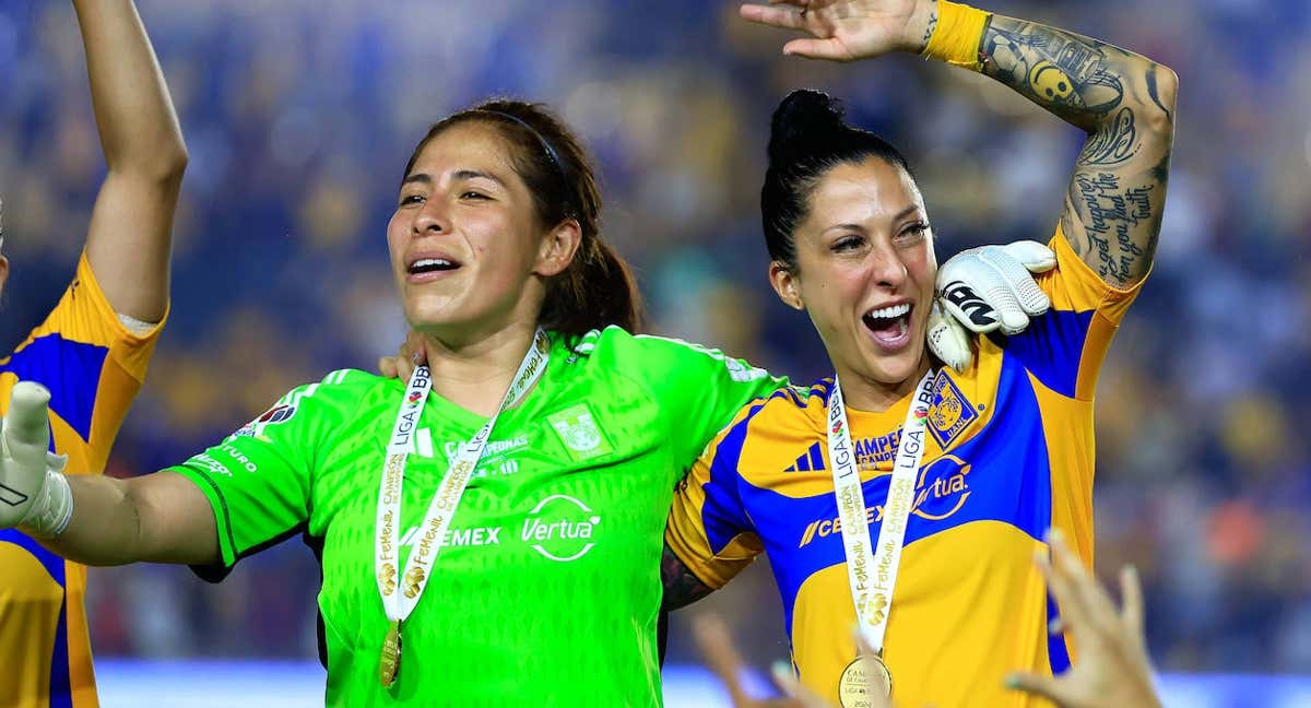 Jenni Hermoso celebra el título del Tigres. /GETTY