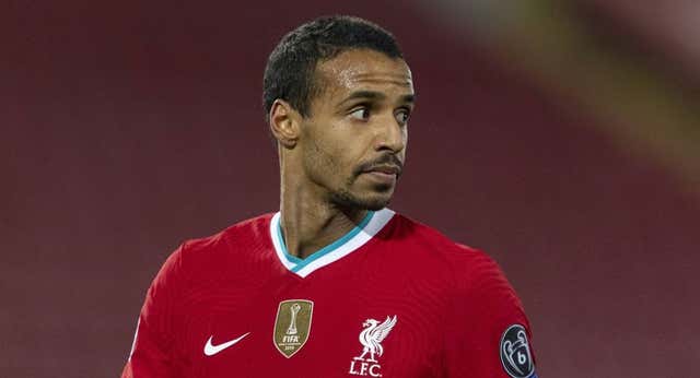 Quiénes son los jugadores libres del mercado de fichajes 2024