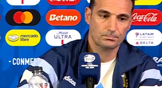 Scaloni recuerda su encuentro con Luis de la Fuente en el curso de entrenadores en Las Rozas.