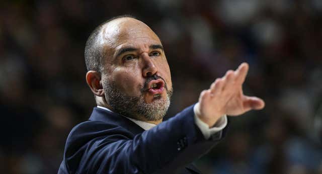 El Real Madrid renueva por dos temporadas a Chus Mateo