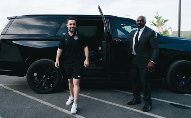 Jonatan Giráldez en su llegada a la ciudad deportiva.  WASHINGTON SPIRIT