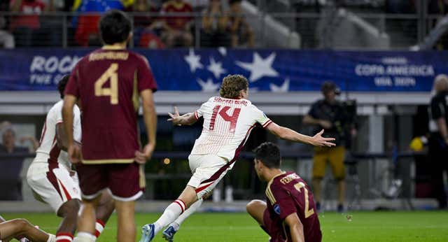 La Canadá de Davies hace historia y se medirá a Argentina en semifinales