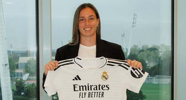 El fichaje de Eva Navarro por el Real Madrid tras salir del Atlético provoca una oleada de odio en las redes sociales