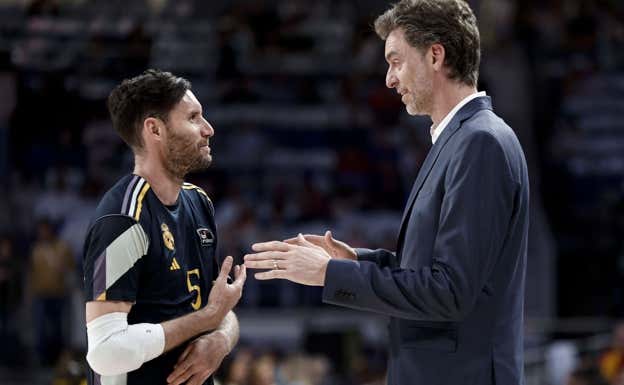 Pau Gasol, junto a Rudy Fernández. Efe