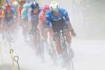 Javier Romo, el antiguo triatleta que brilla en el Tour revelando un nuevo Movistar