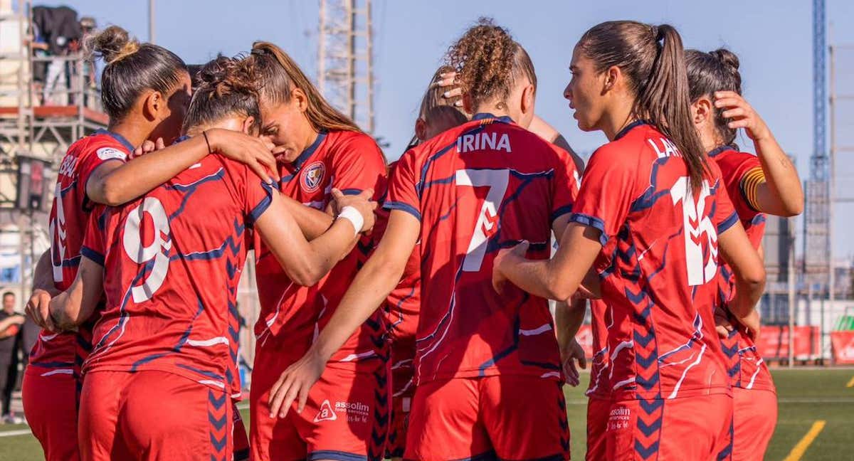 Jugadoras del Levante Las Planas durante un partido de Liga F. /LEVANTE LAS PLANAS