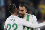 Borja Iglesias se presenta con el Betis… pero el Celta aprieta para cerrar su fichaje