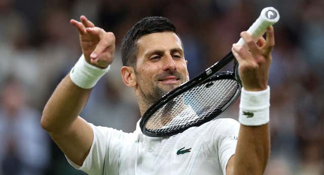 Djokovic se ha resignado a ganar la batalla de la popularidad a Federer y Nadal
