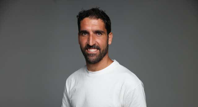 Raúl García y el vacío en su adiós al fútbol: «Lo que más me ha costado de la retirada es irme del grupo de WhatsApp del Athletic»