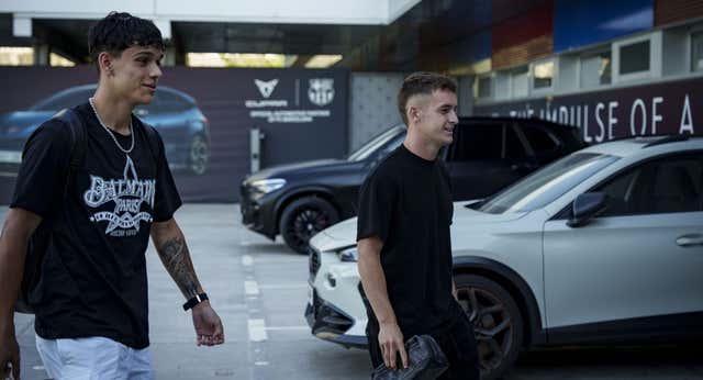 Primer día de colegio para el Barça de Flick