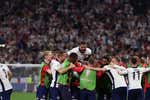 Inglaterra, otra noche de 'potra' final, pero no juega un pimiento al fútbol