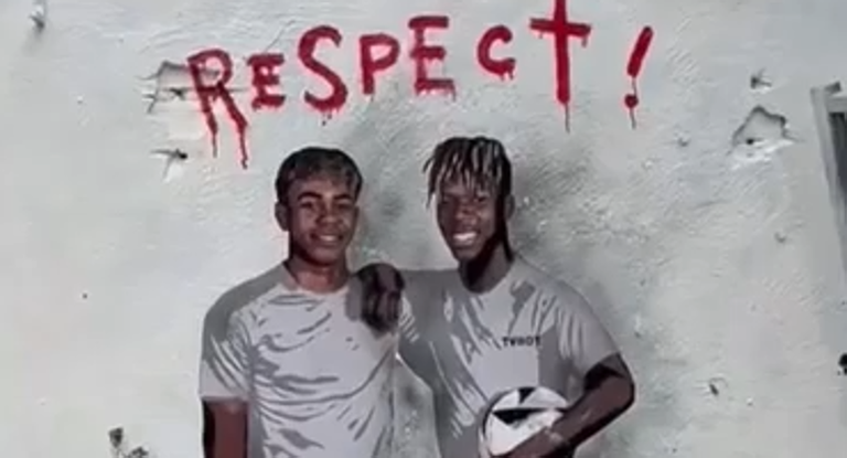 Este es el mural de moda en Barcelona, con Nico y Lamine.