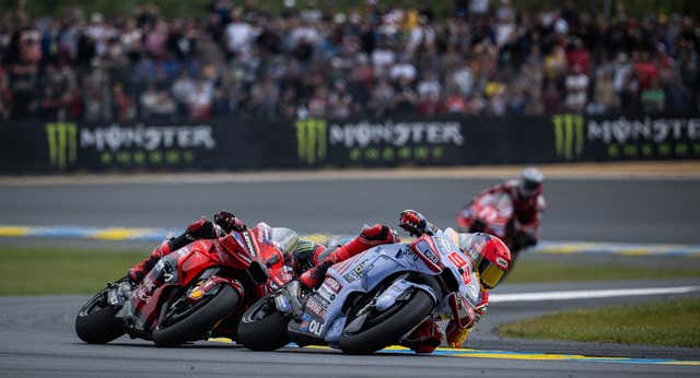 Marc Márquez pincha el suflé del Mundial a tres, pero abre el camino hacia su noveno título: «Mínimo uno más»