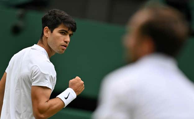 Alcaraz revienta con su respuesta un discurso grabado en los vestuarios del tenis de élite: «Esto es una trituradora de carne»