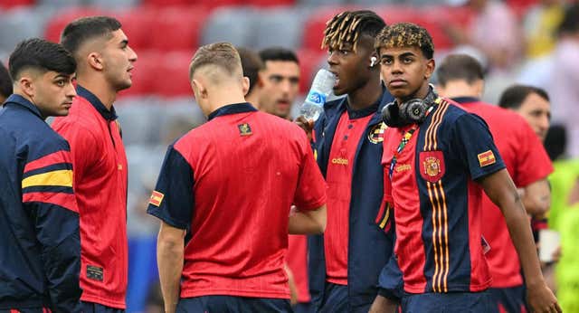 El amuleto de España es una camiseta ‘retro’ agotada que Inglaterra borró de la historia: «La voy a tener que poner en Wallapop»
