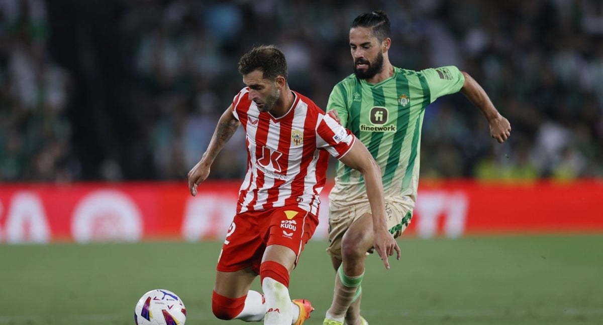 Isco en un partido con el Betis.