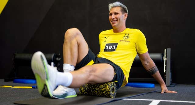 El Borussia Dortmund alucina con el cambio físico de Niklas Süle: «¡Dios mío, tenemos un nuevo jugador!»
