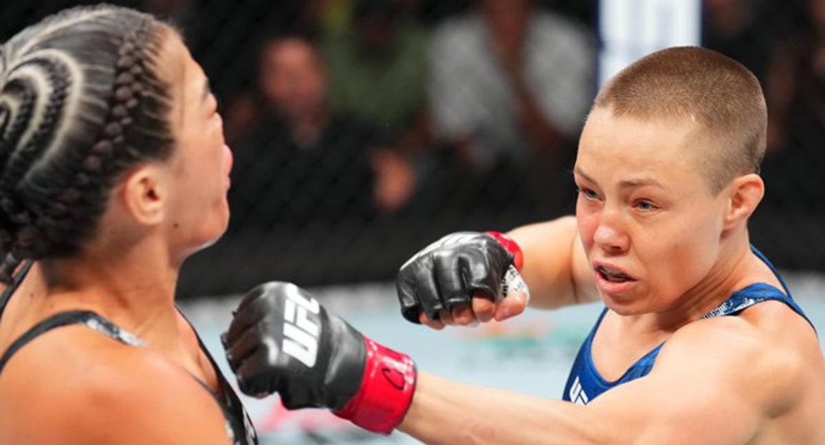Rose Namajunas golpea a Tracy Cortez durante su combate en el UFC Denver.