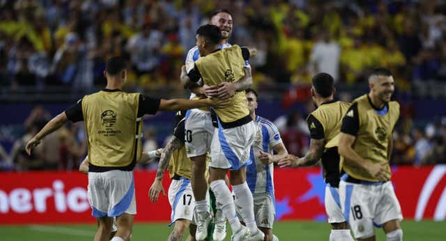 La guinda a una noche caótica: ¡Ningún jugador de Argentina atendió a la prensa tras salir campeones!