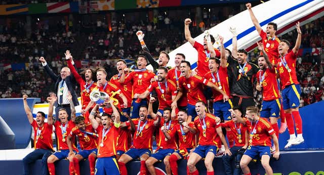 Las claves para recuperar los títulos, a una Selección ejemplar y la ilusión de toda España