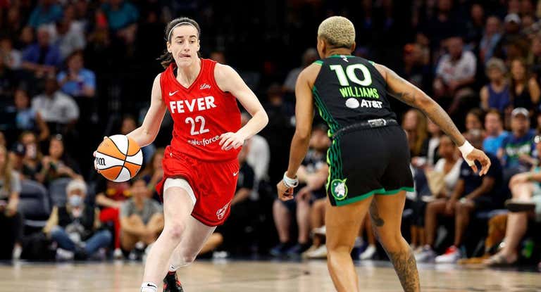 Caitlin Clark, en un partido.
