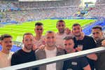 La cuadrilla que ayudó a Mikel Oyarzabal en su peor momento: «Que la gente diga lo que quiera, no se merecía las críticas»